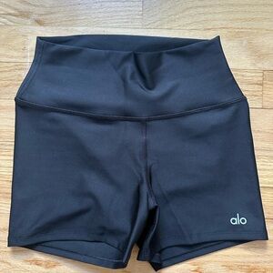 ALO Yoga High-Waist Black Shorts